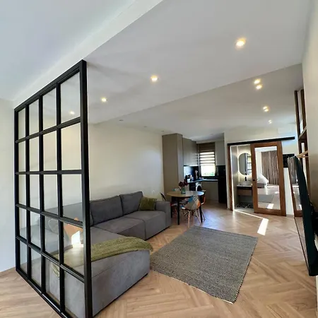 Apartman Brand New Bright & Stylish Shkodra
