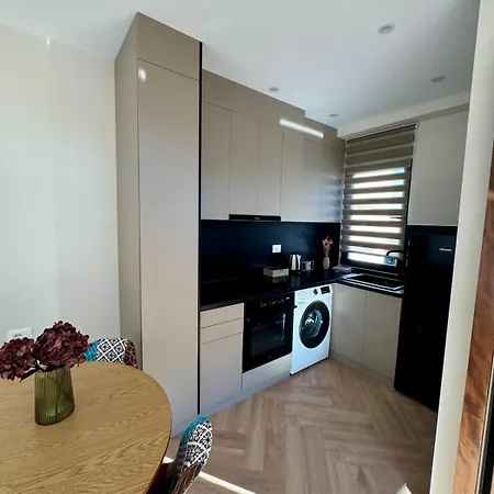 Brand New Bright & Stylish * Shkodra