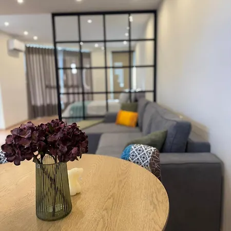 Brand New Bright & Stylish * Shkodra